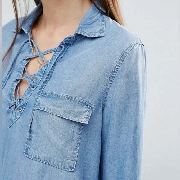 Abercrombie & Fitch Lace Up V-Neck Chambray Denim Long Sleeve Shirt Womens Small - Picture 3 of 12